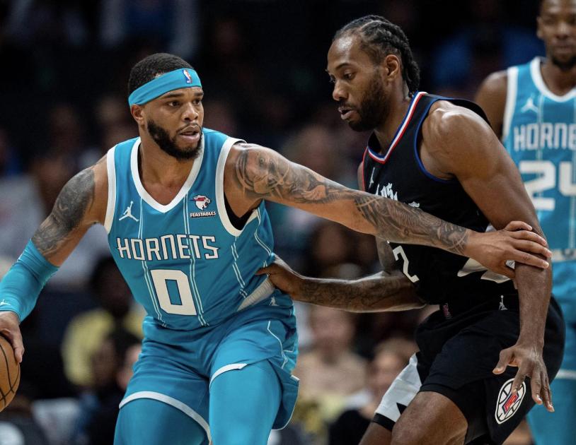 皇冠娱乐电竞-这也行？今夜夏洛特黄蜂备战NBA季后赛今晨芝加哥公牛再遭质疑，风云突变切尔西窗口期刷新队史纪录的简单介绍